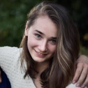 Meet your Posher, Caroline